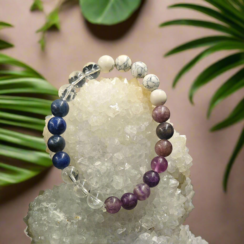 Energised Mindful Focus Bracelet by THE GEM’Z handcrafted with natural crystals to enhance clarity, concentration, and mental sharpness.
