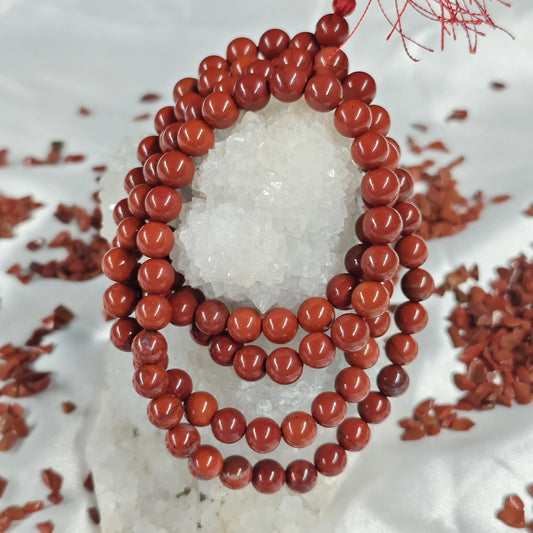 Energised Red Jasper Japa Mala by THE GEM’Z showing natural red jasper beads for meditation, focus, and inner strength.
