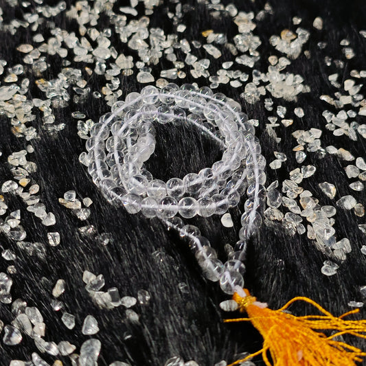 Energised Rock Crystal Japa Mala by THE GEM’Z handcrafted with natural rock crystal beads to amplify energy, clarity, and focus.
