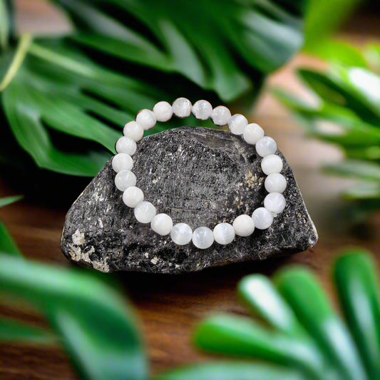 Energised Selenite Bracelet by THE GEM’Z handcrafted with natural selenite beads for energy cleansing, clarity, and spiritual protection.
